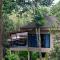 Rock and Tree House Resort