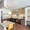 Barker Suites Southport - Portage La Prairie
