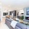 New 2 BR 2 and a half Bath - Luxurious Aspen Mountain Modern!