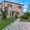 Nice Home In Cabrunici With Wifi