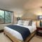 Riverfront 2 BR - Steps to Town - Pool & Hot Tub - أسبين