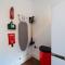 Spacious and Bright 2 Bedroom Apartment, Sleeps 6, 1st Floor with Free Parking, Business and Leisure by Jesswood Properties