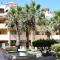 Queens Gardens Paradise Vip, Pool, Mall, Sea