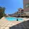 Queens Gardens Paradise Vip, Pool, Mall, Sea