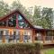 Sophie's Choice ~ Secluded Luxury Log Cabin w/ Hot Tub + Pool Table - 布赖森城