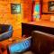 Sophie's Choice ~ Secluded Luxury Log Cabin w/ Hot Tub + Pool Table - 布赖森城
