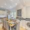 Pencartref- Luxurious Seaside Apartment Aberdovey - 阿伯蒂费