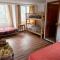 Backpackers-balcones-river-lodge