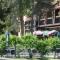 Tonquin Inn