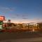 Best Western Plus Raton Hotel