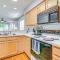 Myrtle Beach Condo with Pool Access 5 Mi to Ocean - 默特尔比奇