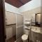 CÓMODO APARTAMENTO CENTRAL EN BARRIO SEMI RURAl