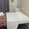GRAND CENTRAL HOTEL PROSERPINE