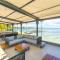Pointe d'Azur Sea-View Apartment with LOV - Pereybere