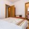 Apartments and Rooms Happiness - Tučepi