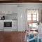 3 Bedroom Cozy Home In Tomelilla