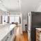 KING Sleep10 5Bed 4BR 2BA Swepson ICON - لويزفيل