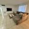 Apartment in Hollywood close to beach & shops 101 - هوليوود