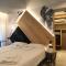 Flos Hotel