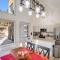 Alpine Haven Spacious Home with Deck & Pikes Peak Views - وودلاند بارك