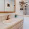 Alpine Haven Spacious Home with Deck & Pikes Peak Views - وودلاند بارك