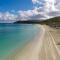 Paradise View at Halcyon Heights l Stunning Ocean View 1BR l 10 minute walk to the Beach