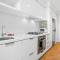 Modern & Stunning In CBD-Close To Everything 2B1B