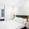 Modern & Stunning In CBD-Close To Everything 2B1B