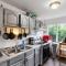 Compact But Cozy Too - أنكوراج