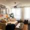 2BR CBD sunlit residence - Bourke Street shops