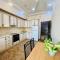 Top Location City Center, Modern Large Apartment with Separate Spacious Living room and Kitchen, Balcony and 2 Bedrooms