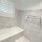 Peaceful Room in Modern Baulkham Hills Home - BH3