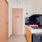 Homey and Comfort Studio Apartment at B Residence By Travelio - 当格浪
