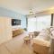Tropical Relaxing 2 Bedroom Unit with picuzzi