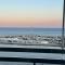 Sea View 1BR With Pool Access