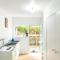 Private guest suite near the water 1-4 guests - Auckland