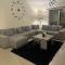 Luxury apartment in Sheikh Zayed - Sheikh Zayed