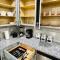 Apt 2 Bedrooms 2 Full Baths FREE Parking & FREE Laundry in Unit - ذا وودلاندس
