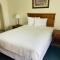 Deluxe Inn