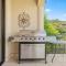 Majestic Oceanview Condo With King Beds - Coco