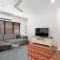 Family home with pool - 2 mins to beach & playground