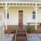 Spacious four bedroom central house sleeps 8