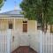 Spacious four bedroom central house sleeps 8