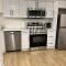 2Bd Modern guest suite near LEC - Langley