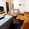 Aussie Shack - 2BR Modern Condo with Skyline View - Manila