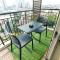 Aussie Shack - 2BR Modern Condo with Skyline View - Manila