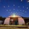 Hill Country Hangar with hottub, 7 minutes from the river and lake