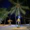 Alfonsa Tent Ground - Camp By The Sea - Oslob