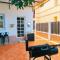 Trendy Family Pool Villa - PS4 , BBQ , POOL TABLE , SWIMMING POOL & 5 MINS TO BEACH - 峇都丁宜