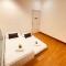 Trendy Family Pool Villa - PS4 , BBQ , POOL TABLE , SWIMMING POOL & 5 MINS TO BEACH - 峇都丁宜